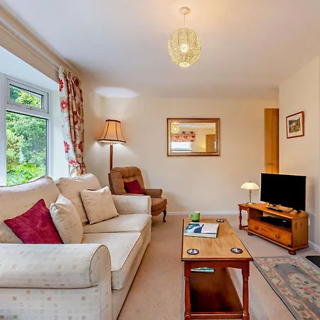 2 Bed In Sz008 Holiday home